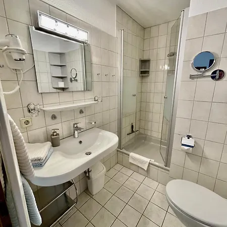 Gasthof-Ferienwohnung Zur Zweere Willingen  Exterior photo
